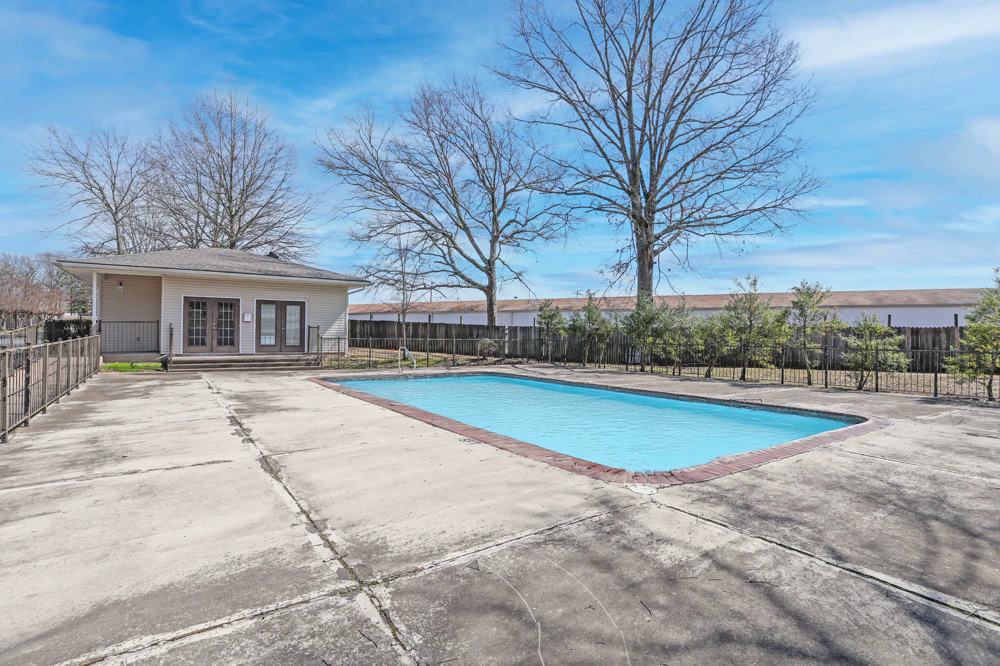 Summit-Town-Country 13